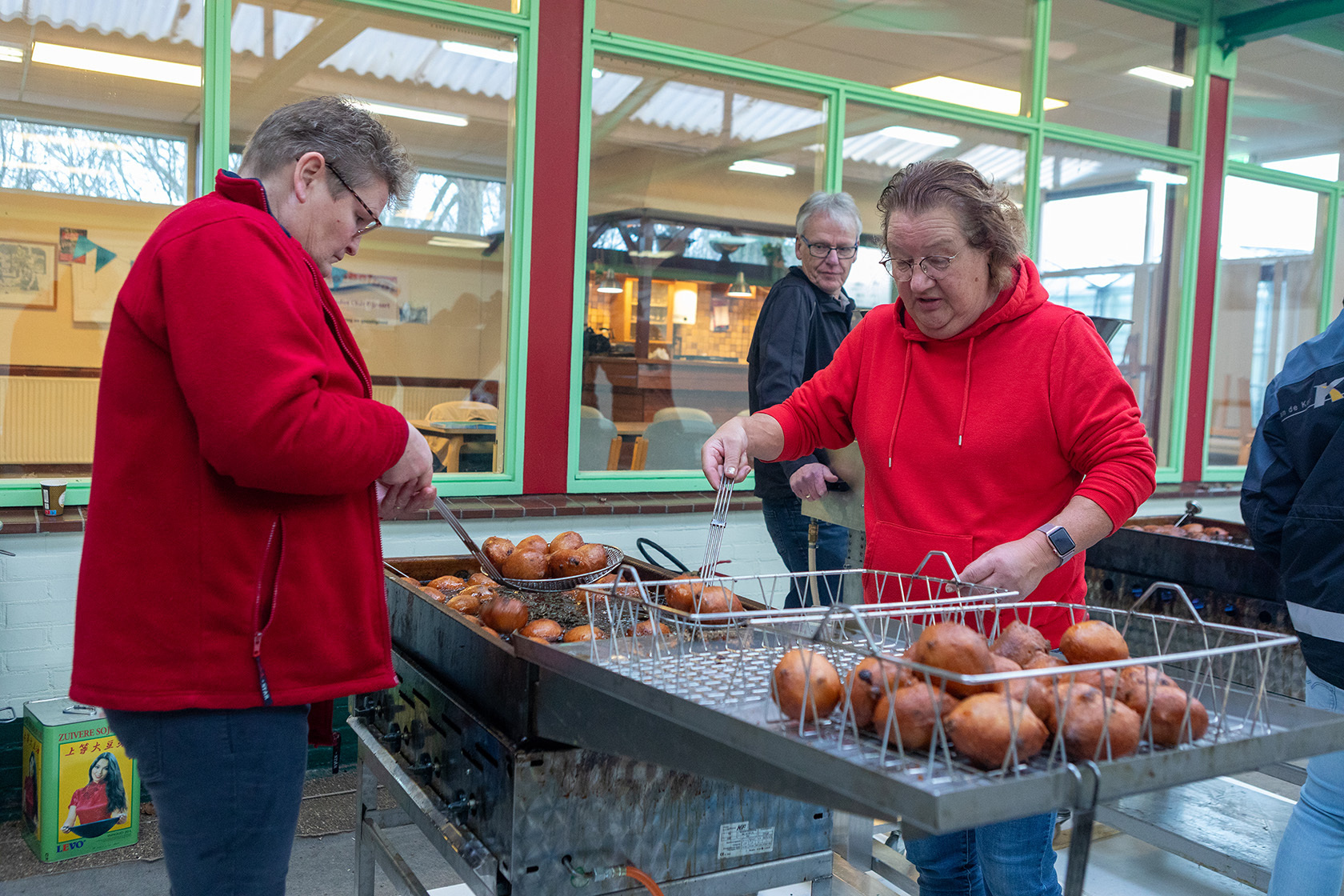 Oliebollen van Oranjevaan horen bij oudejaarsdag